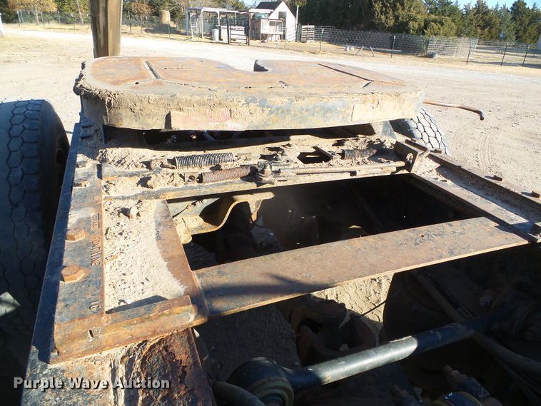 image for item DG0395 1998 Mack CH613 crane truck