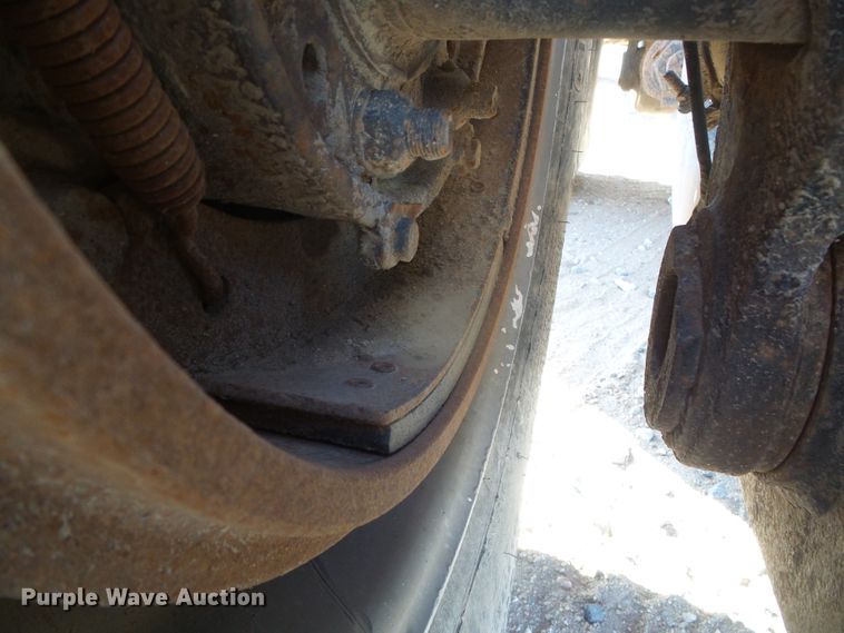 image for item DG0395 1998 Mack CH613 crane truck