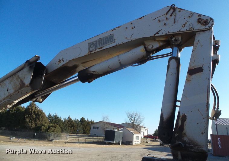 image for item DG0395 1998 Mack CH613 crane truck