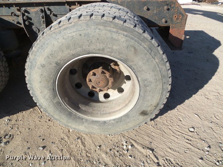 image for item DG0395 1998 Mack CH613 crane truck