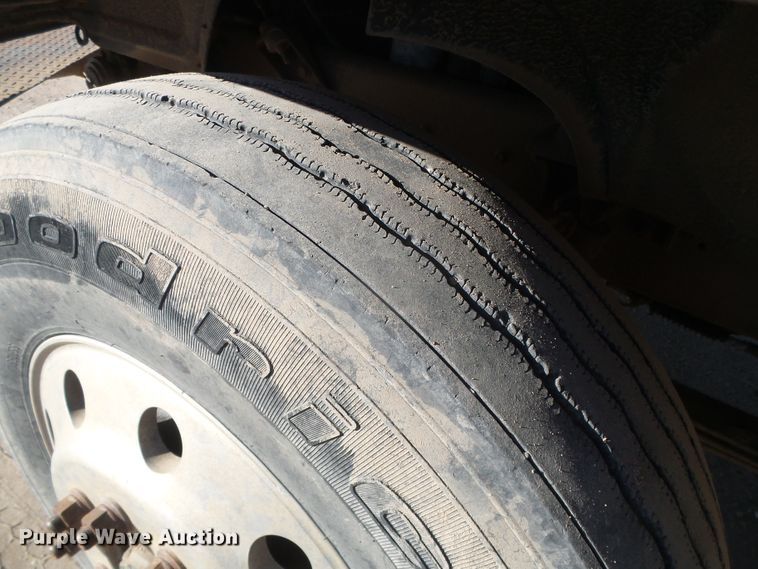 image for item DG0395 1998 Mack CH613 crane truck