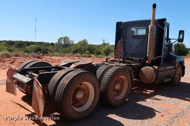 image for item DG4229 1998 Kenworth T600 semi truck