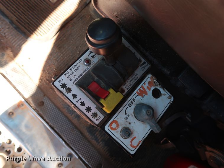 image for item DG4229 1998 Kenworth T600 semi truck