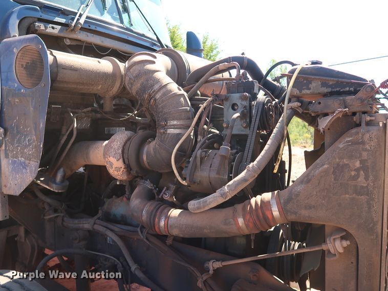 image for item DG4229 1998 Kenworth T600 semi truck