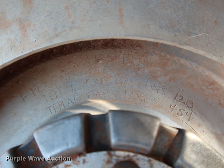 image for item DG4229 1998 Kenworth T600 semi truck