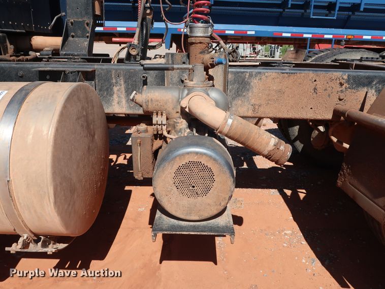 image for item DG4229 1998 Kenworth T600 semi truck