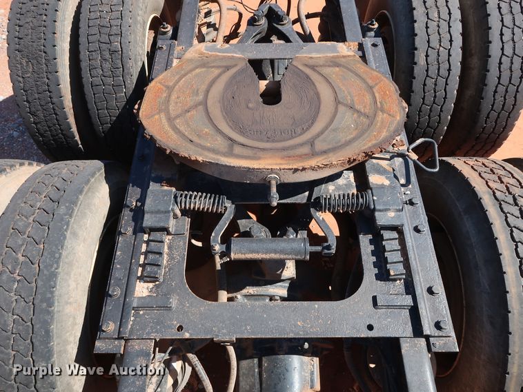 image for item DG4229 1998 Kenworth T600 semi truck