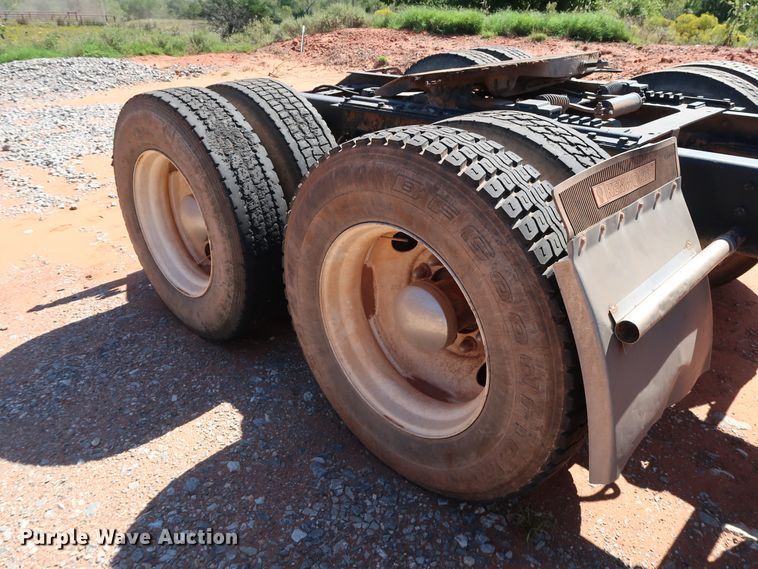 image for item DG4229 1998 Kenworth T600 semi truck