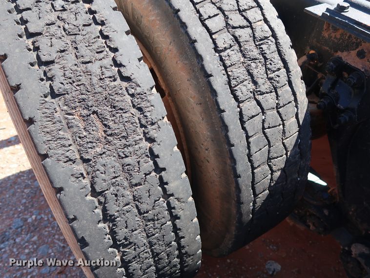 image for item DG4229 1998 Kenworth T600 semi truck