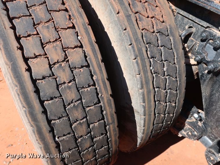 image for item DG4229 1998 Kenworth T600 semi truck