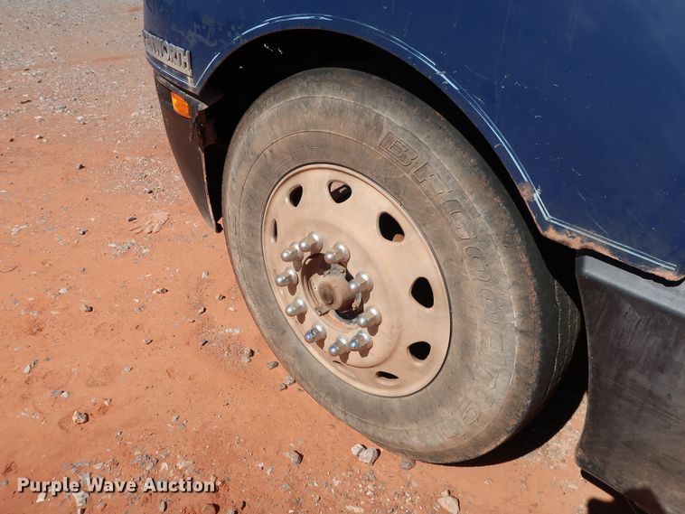 image for item DG4229 1998 Kenworth T600 semi truck