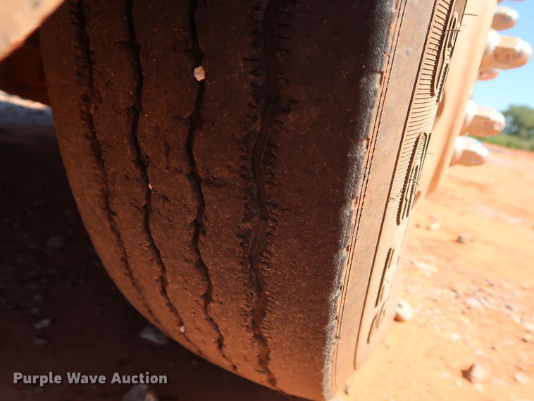 image for item DG4229 1998 Kenworth T600 semi truck