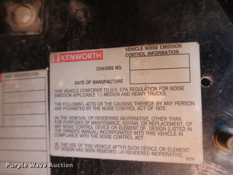 image for item DG4229 1998 Kenworth T600 semi truck