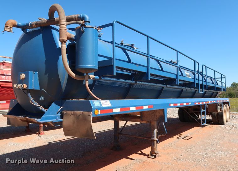 image for item DG4230 2006 Dragon vacuum tank trailer