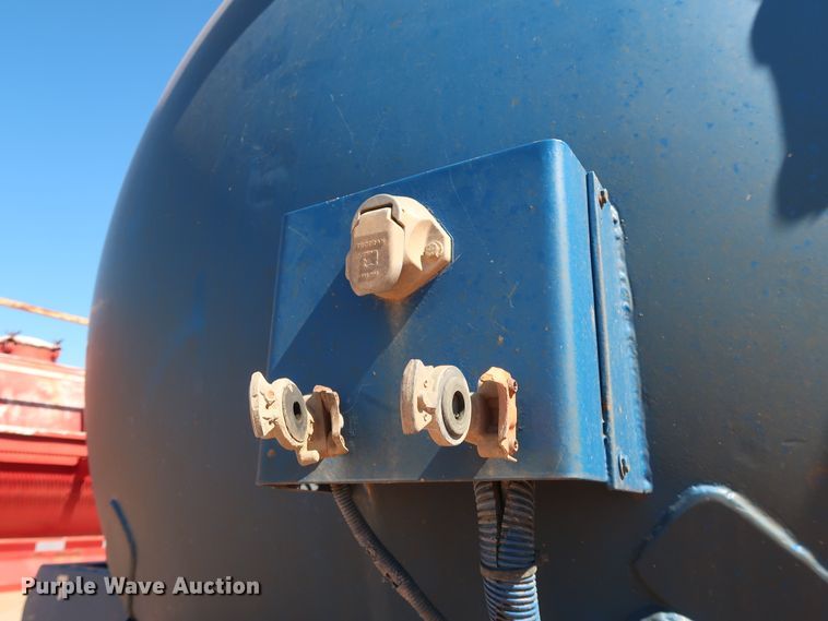 image for item DG4230 2006 Dragon vacuum tank trailer