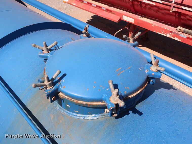 image for item DG4230 2006 Dragon vacuum tank trailer
