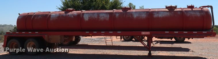 image for item DG4231 2005 VE Enterprises EV-130 vacuum tank trailer