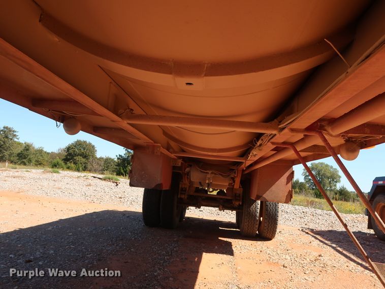 image for item DG4231 2005 VE Enterprises EV-130 vacuum tank trailer