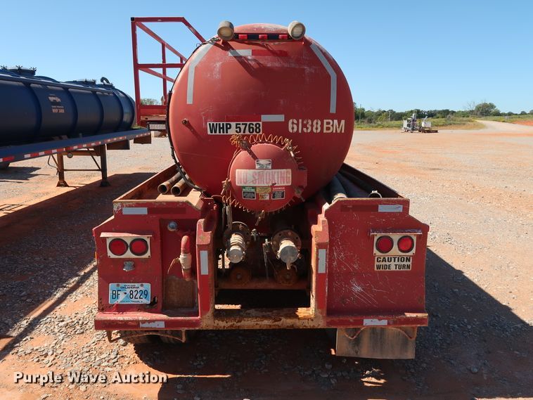 image for item DG4231 2005 VE Enterprises EV-130 vacuum tank trailer