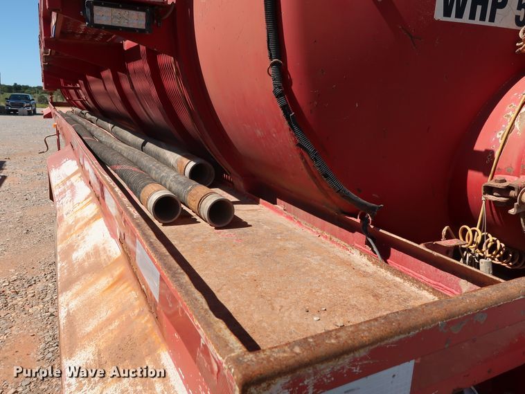 image for item DG4231 2005 VE Enterprises EV-130 vacuum tank trailer