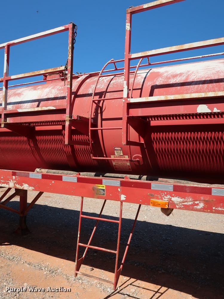 image for item DG4231 2005 VE Enterprises EV-130 vacuum tank trailer