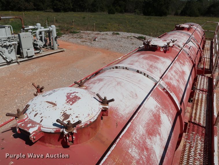 image for item DG4231 2005 VE Enterprises EV-130 vacuum tank trailer