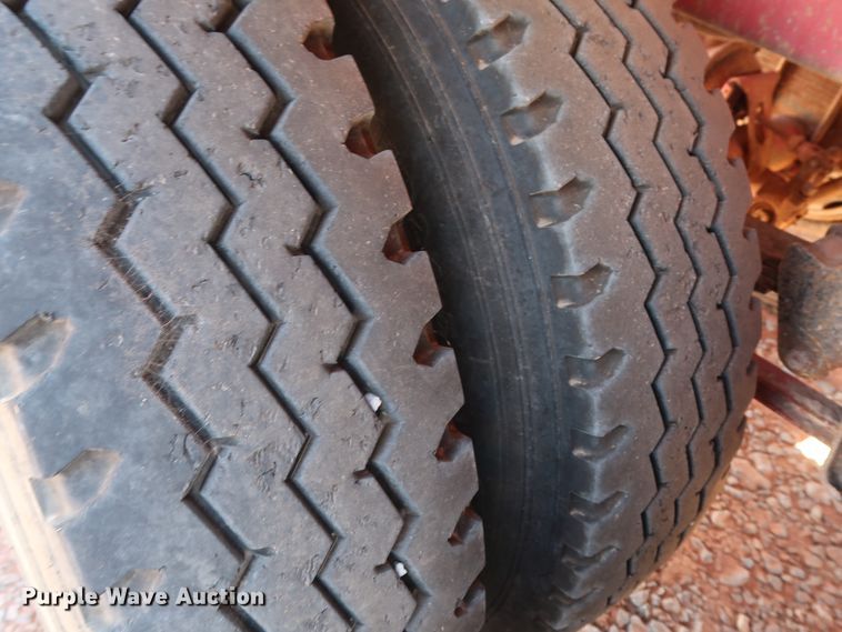 image for item DG4231 2005 VE Enterprises EV-130 vacuum tank trailer