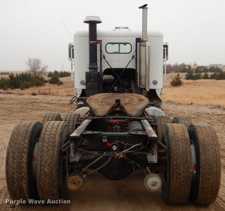 image for item DG5860 1990 Freightliner COE semi truck