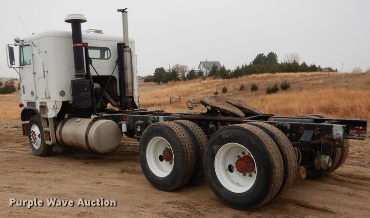 image for item DG5860 1990 Freightliner COE semi truck