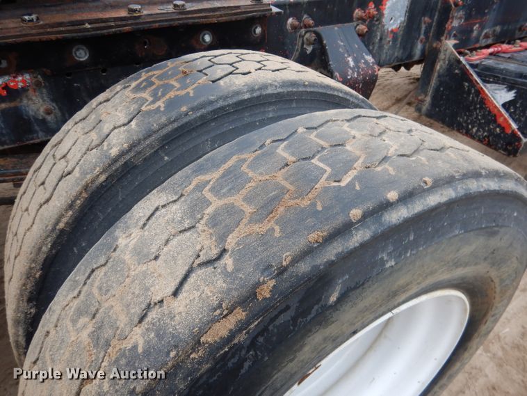 image for item DG5860 1990 Freightliner COE semi truck