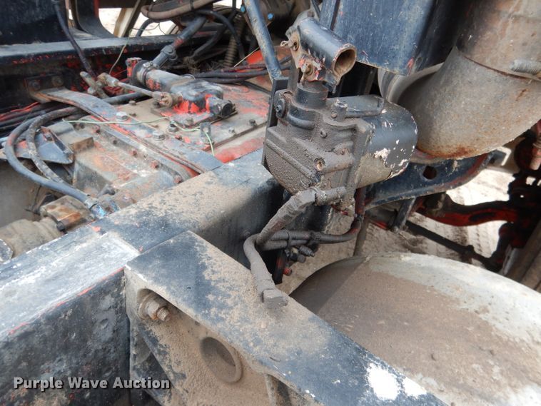 image for item DG5860 1990 Freightliner COE semi truck