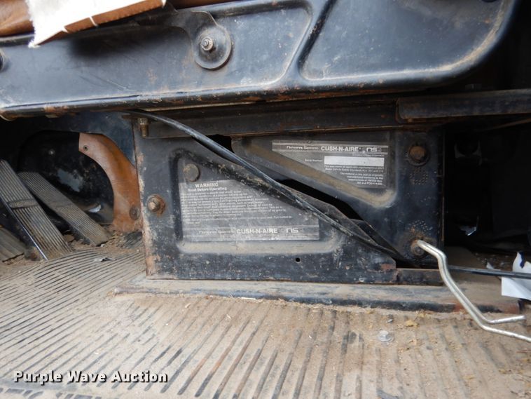 image for item DG5860 1990 Freightliner COE semi truck