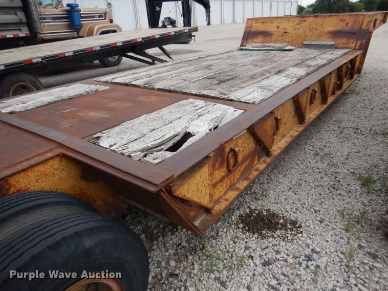 image for item DG5871 1977 Heavy Haul HS35 drop deck equipment trailer