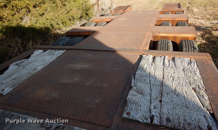 image for item DG5871 1977 Heavy Haul HS35 drop deck equipment trailer