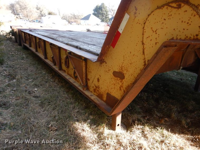 image for item DG5871 1977 Heavy Haul HS35 drop deck equipment trailer