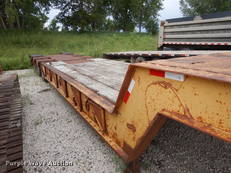 image for item DG5871 1977 Heavy Haul HS35 drop deck equipment trailer