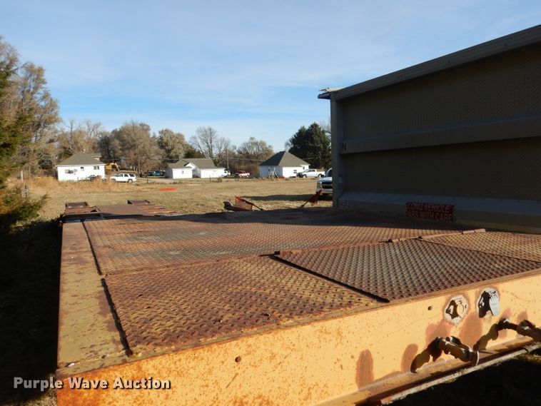 image for item DG5871 1977 Heavy Haul HS35 drop deck equipment trailer