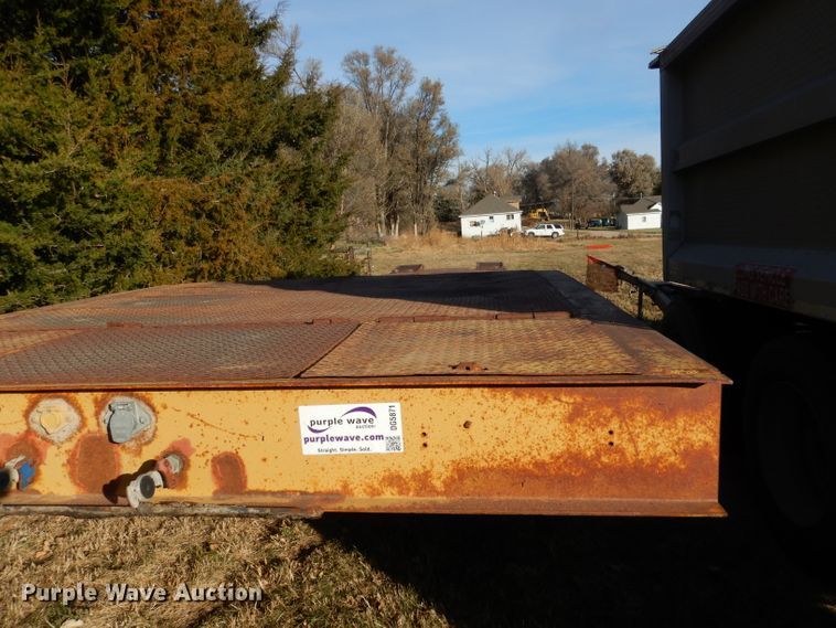 image for item DG5871 1977 Heavy Haul HS35 drop deck equipment trailer