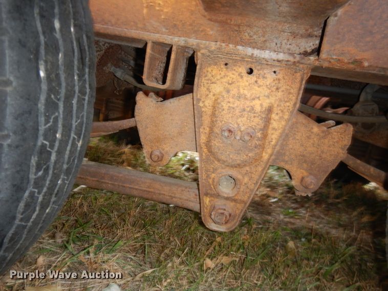 image for item DG5871 1977 Heavy Haul HS35 drop deck equipment trailer