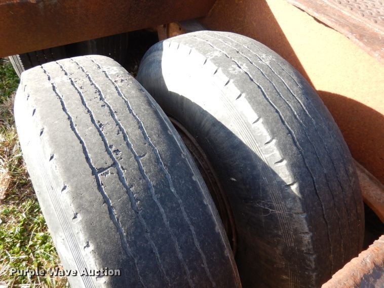 image for item DG5871 1977 Heavy Haul HS35 drop deck equipment trailer