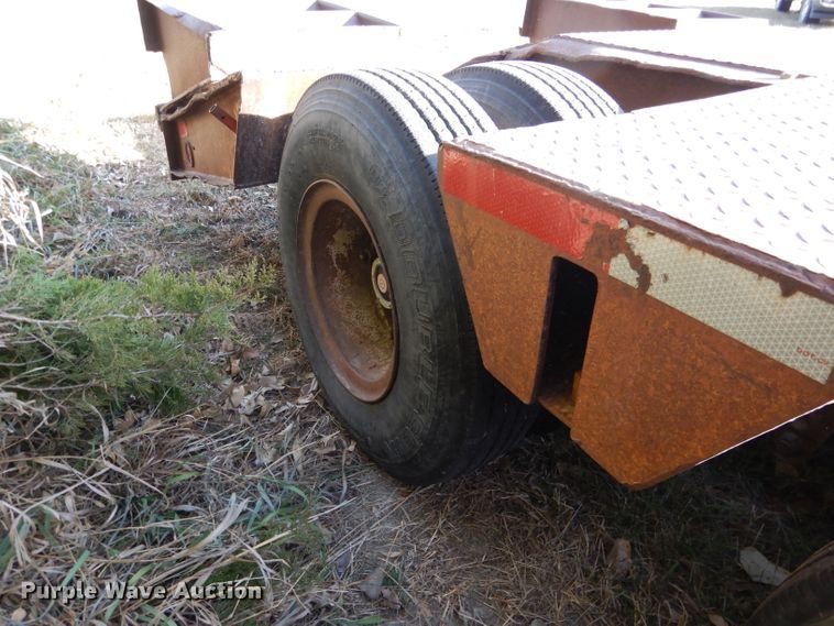 image for item DG5871 1977 Heavy Haul HS35 drop deck equipment trailer