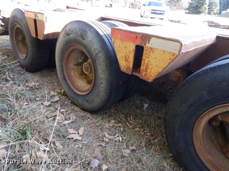 image for item DG5871 1977 Heavy Haul HS35 drop deck equipment trailer