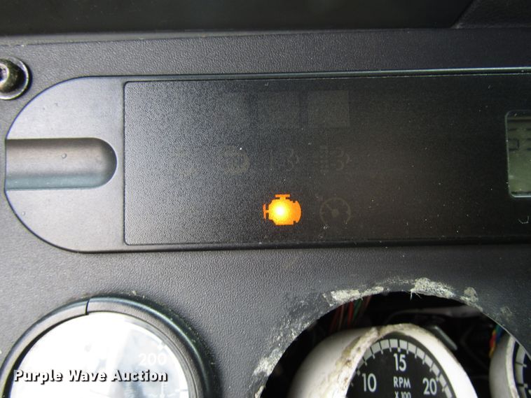 image for item DG6650 2012 Freightliner Cascadia semi truck