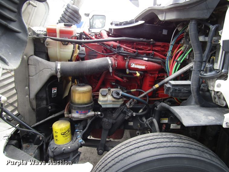 image for item DG6650 2012 Freightliner Cascadia semi truck