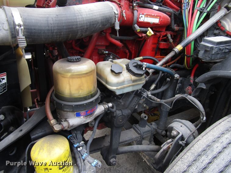 image for item DG6650 2012 Freightliner Cascadia semi truck