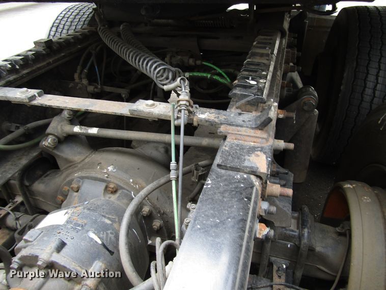 image for item DG6650 2012 Freightliner Cascadia semi truck