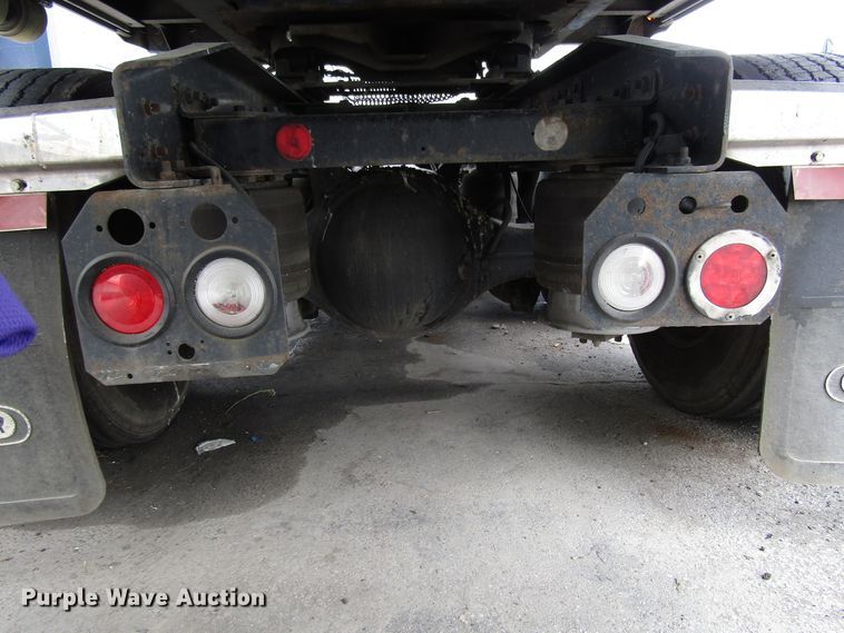 image for item DG6650 2012 Freightliner Cascadia semi truck