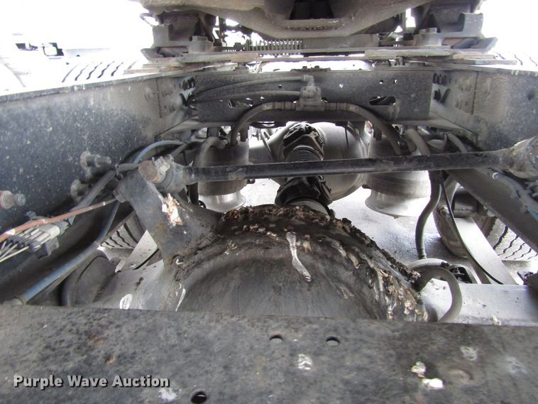 image for item DG6650 2012 Freightliner Cascadia semi truck