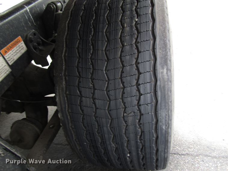 image for item DG6650 2012 Freightliner Cascadia semi truck