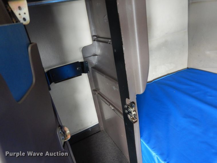 image for item DH2229 2013 Volvo VNL semi truck